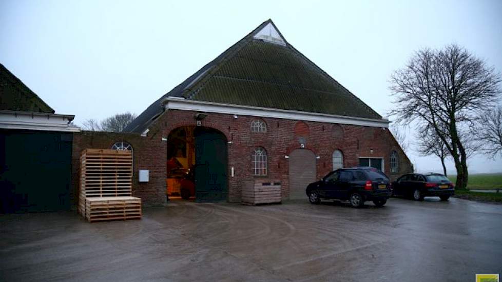 De boerderij van Hegge stamt uit ongeveer 1870. In 1912 is de schuur herbouwd na een brand.