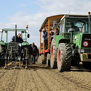 Ook was er de HAK schoffelbalk. Dit is een demomachine en rijdt daarom op een smallere werkbreedte.