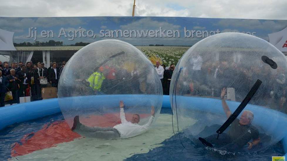 De uitdaging: wie heeft de ballen om met Agrico verder te groeien? Medewerkers Peter Dijk en Wieger van der Werff geven het goede voorbeeld.