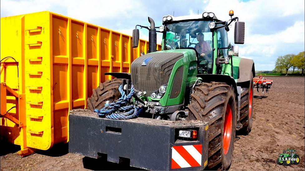 2018. Bouwland bemesten met SAMSON PG 18  + Fendt 930 Vario.