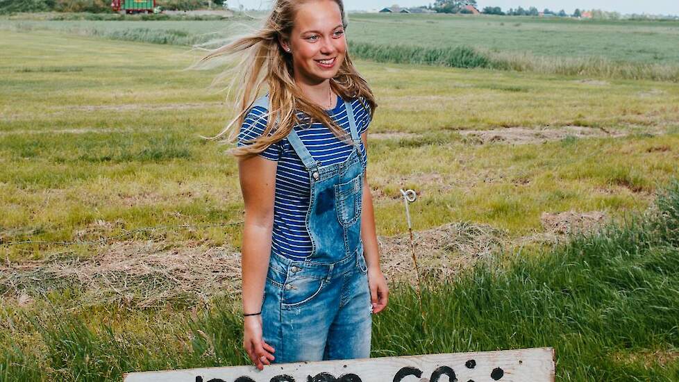 Uit de fotoserie van Martina Ketelaar. Ze exposeert met haar foto's over de keet in het Fries landbouwmuseum. Klik op de afbeelding voor een vergroting.