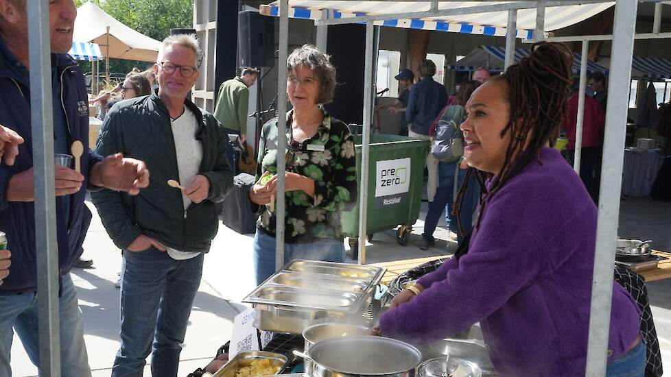 TV-kok Sharon de Miranda kookte met robuuste aardappelrassen